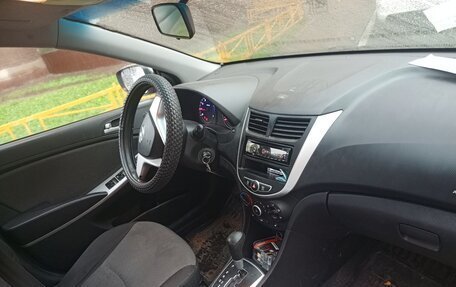 Hyundai Solaris II рестайлинг, 2012 год, 750 000 рублей, 5 фотография