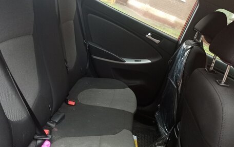 Hyundai Solaris II рестайлинг, 2012 год, 750 000 рублей, 6 фотография