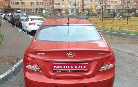 Hyundai Solaris II рестайлинг, 2012 год, 750 000 рублей, 3 фотография