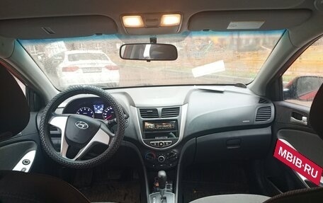 Hyundai Solaris II рестайлинг, 2012 год, 750 000 рублей, 10 фотография