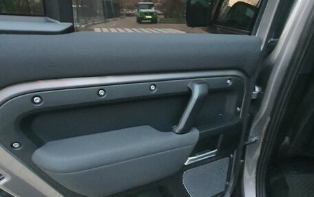 Land Rover Defender II, 2021 год, 6 000 000 рублей, 22 фотография