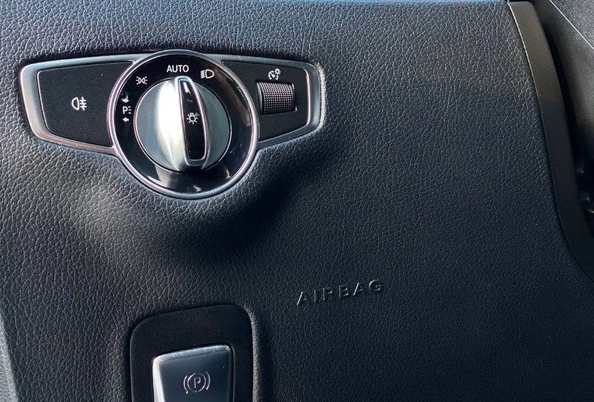 Mercedes-Benz E-Класс W213, 2018 год, 1 760 000 рублей, 21 фотография