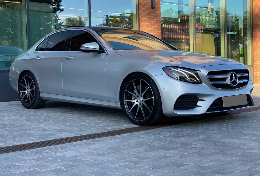 Mercedes-Benz E-Класс W213, 2018 год, 1 760 000 рублей, 3 фотография