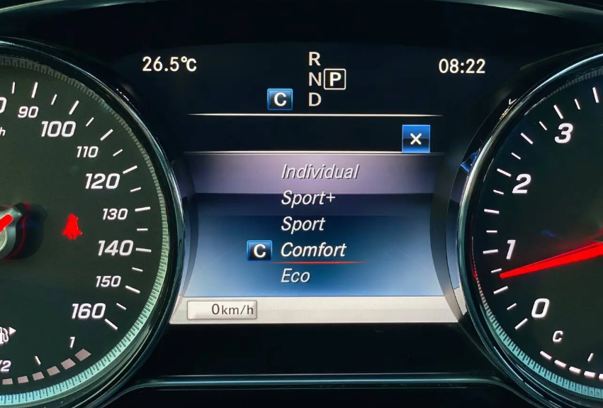 Mercedes-Benz E-Класс W213, 2018 год, 1 760 000 рублей, 19 фотография