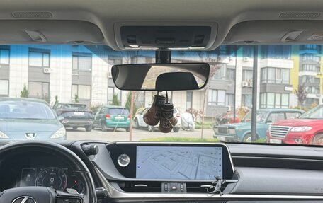 Lexus ES VII, 2020 год, 4 000 000 рублей, 7 фотография