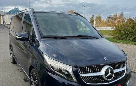 Mercedes-Benz V-Класс, 2019 год, 5 500 000 рублей, 4 фотография