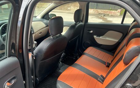 Renault Logan II, 2015 год, 750 000 рублей, 14 фотография