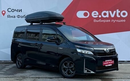 Toyota Voxy III, 2020 год, 2 750 000 рублей, 3 фотография