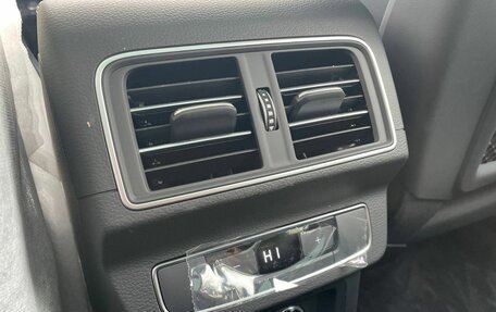 Audi Q5, 2025 год, 6 250 000 рублей, 27 фотография