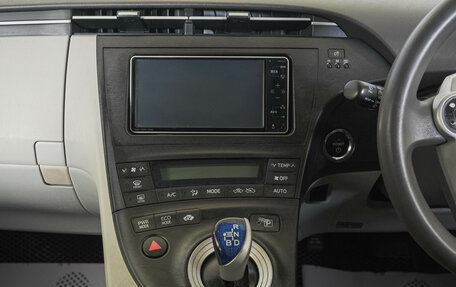 Toyota Prius, 2009 год, 1 059 000 рублей, 18 фотография