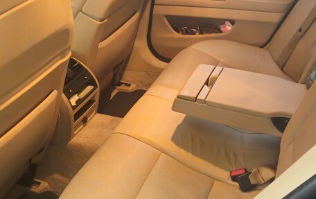 BMW 5 серия, 2012 год, 1 800 000 рублей, 9 фотография