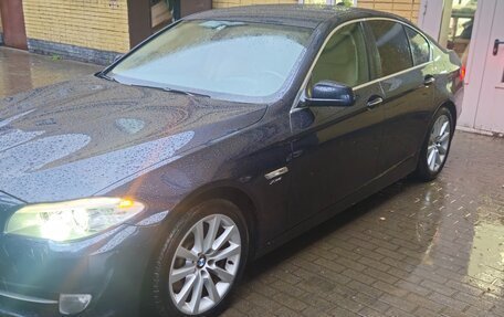 BMW 5 серия, 2012 год, 1 800 000 рублей, 15 фотография