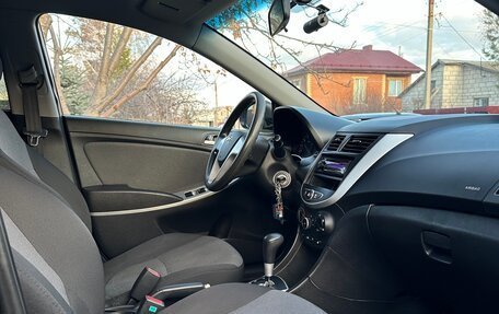 Hyundai Solaris II рестайлинг, 2013 год, 950 000 рублей, 12 фотография