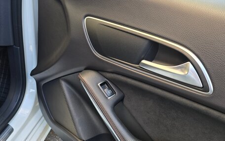 Mercedes-Benz CLA, 2014 год, 1 900 000 рублей, 13 фотография