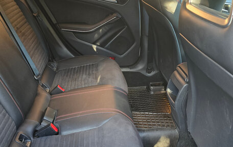 Mercedes-Benz CLA, 2014 год, 1 900 000 рублей, 15 фотография