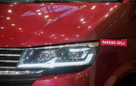 Volkswagen Multivan T6 рестайлинг, 2020 год, 6 550 000 рублей, 7 фотография