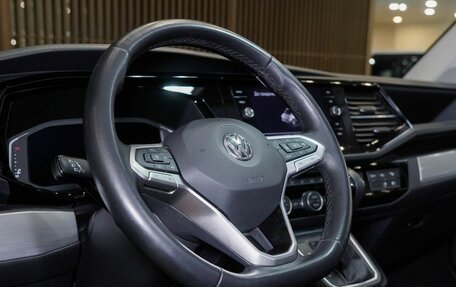 Volkswagen Multivan T6 рестайлинг, 2020 год, 6 550 000 рублей, 16 фотография