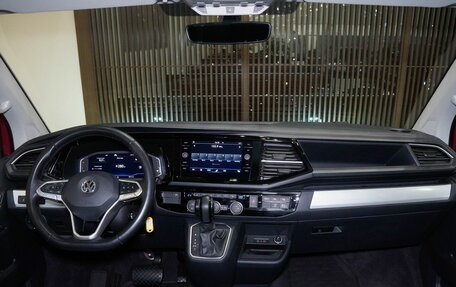 Volkswagen Multivan T6 рестайлинг, 2020 год, 6 550 000 рублей, 20 фотография