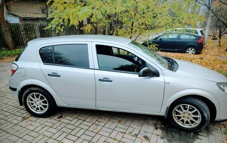 Opel Astra H, 2006 год, 300 000 рублей, 1 фотография