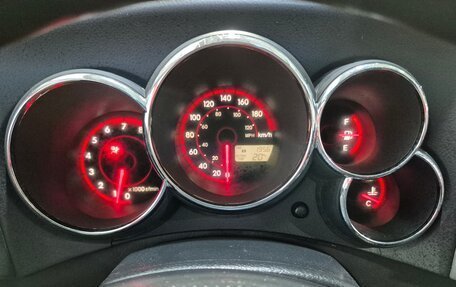 Toyota Matrix, 2004 год, 517 000 рублей, 9 фотография