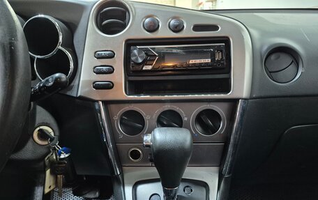 Toyota Matrix, 2004 год, 517 000 рублей, 17 фотография