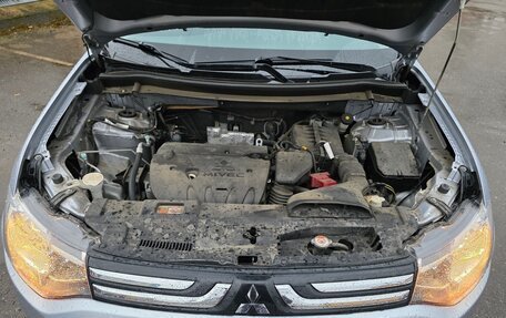 Mitsubishi Outlander III рестайлинг 3, 2013 год, 1 850 000 рублей, 23 фотография