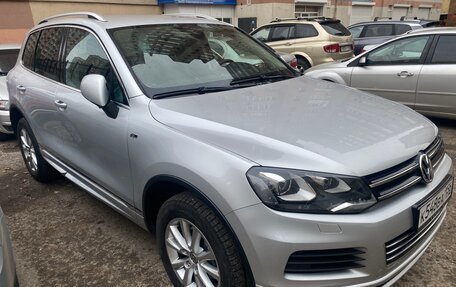 Volkswagen Touareg III, 2014 год, 2 350 000 рублей, 2 фотография