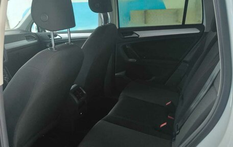 Volkswagen Tiguan II, 2022 год, 2 700 000 рублей, 6 фотография