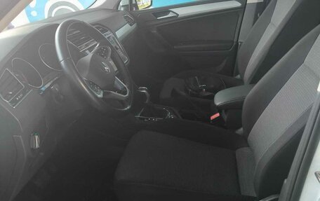 Volkswagen Tiguan II, 2022 год, 2 700 000 рублей, 9 фотография