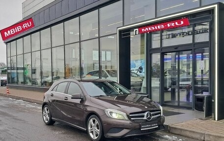 Mercedes-Benz A-Класс, 2015 год, 1 400 000 рублей, 1 фотография