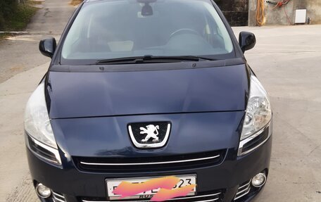 Peugeot 5008 I рестайлинг, 2010 год, 850 000 рублей, 1 фотография