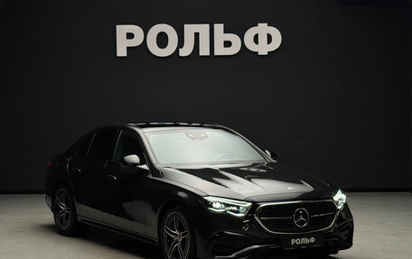 Mercedes-Benz E-Класс, 2023 год, 9 400 000 рублей, 1 фотография