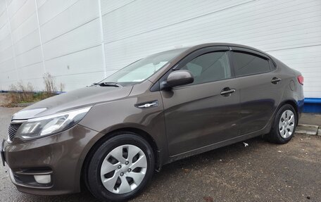 KIA Rio III рестайлинг, 2015 год, 650 000 рублей, 2 фотография