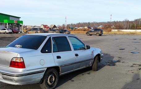 Daewoo Nexia I рестайлинг, 2003 год, 140 000 рублей, 4 фотография