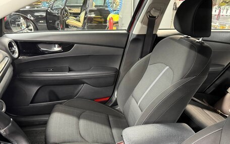 KIA Cerato IV, 2021 год, 1 800 000 рублей, 6 фотография