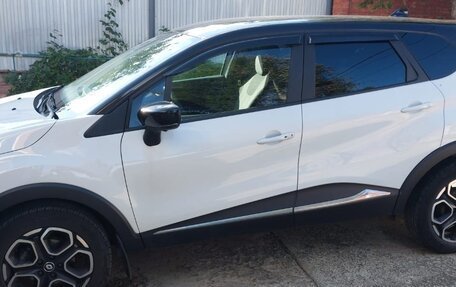 Renault Kaptur I рестайлинг, 2021 год, 1 700 000 рублей, 3 фотография