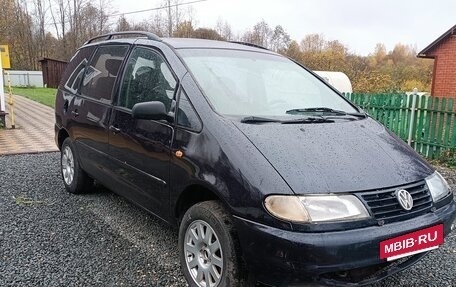 Volkswagen Sharan I рестайлинг, 1997 год, 189 000 рублей, 3 фотография