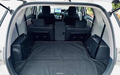 Toyota Wish II, 2009 год, 1 400 000 рублей, 16 фотография