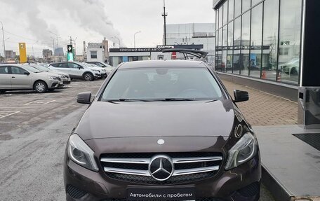 Mercedes-Benz A-Класс, 2015 год, 1 400 000 рублей, 5 фотография