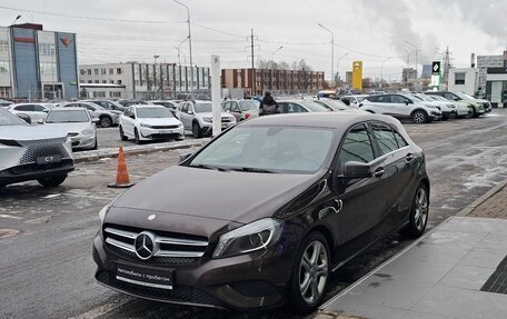 Mercedes-Benz A-Класс, 2015 год, 1 400 000 рублей, 3 фотография