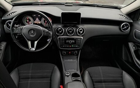 Mercedes-Benz A-Класс, 2015 год, 1 400 000 рублей, 11 фотография