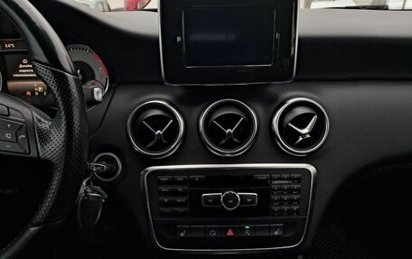 Mercedes-Benz A-Класс, 2015 год, 1 400 000 рублей, 16 фотография