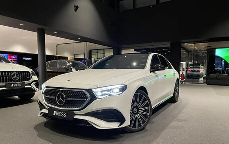 Mercedes-Benz E-Класс, 2024 год, 10 700 000 рублей, 2 фотография