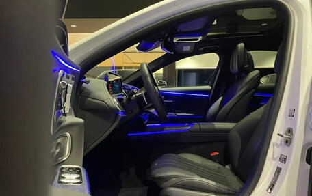 Mercedes-Benz E-Класс, 2024 год, 10 700 000 рублей, 3 фотография