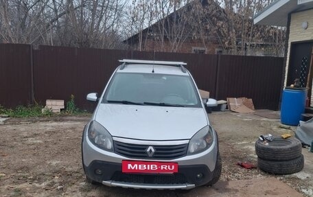 Renault Sandero I, 2014 год, 550 000 рублей, 2 фотография