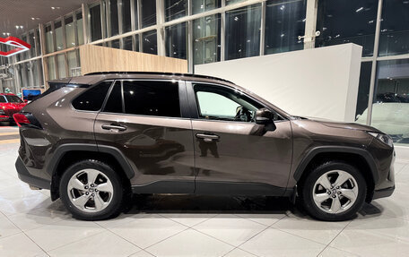 Toyota RAV4, 2020 год, 3 090 000 рублей, 6 фотография