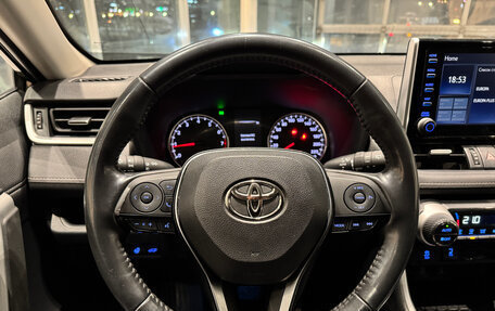 Toyota RAV4, 2020 год, 3 090 000 рублей, 11 фотография