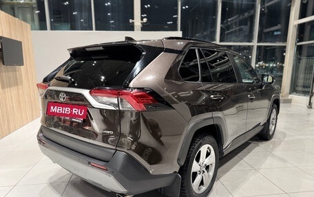 Toyota RAV4, 2020 год, 3 090 000 рублей, 5 фотография