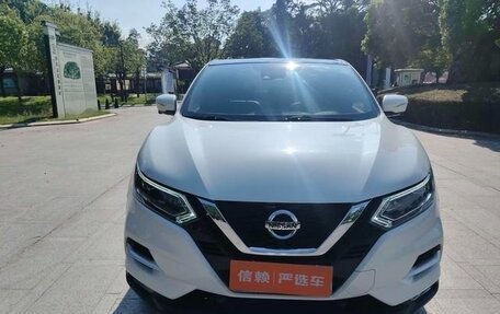 Nissan Qashqai, 2022 год, 1 700 000 рублей, 2 фотография