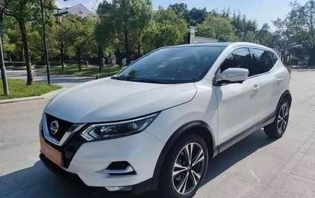 Nissan Qashqai, 2022 год, 1 700 000 рублей, 3 фотография